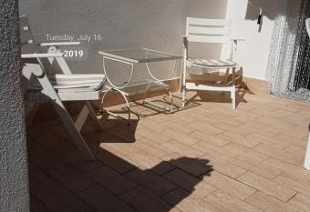 Giada1 allows 18 year olds to book a room