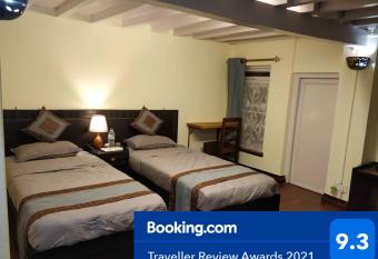 Mani homes allows 18 year olds to book a room