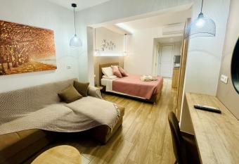 Peter s Place allows 18 year olds to book a room