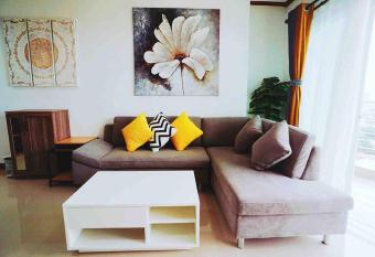 58sqm Elegant New Suite with Great Night Bay View has Balcony rooms