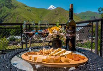 Travel Inn Kazbegi has Balcony rooms