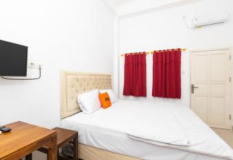 RedDoorz @ Losari Area 2 allows 18 year olds to book a room