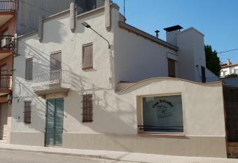 Casa Boixader has Balcony rooms