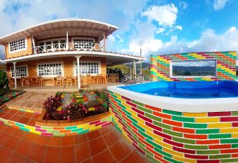 El Mirador De Guatap   2 has Balcony rooms