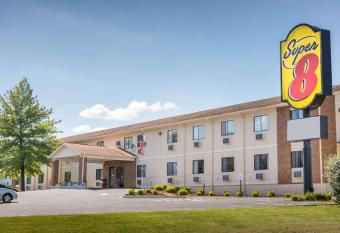 Super 8 by Wyndham Danville has Smoking rooms