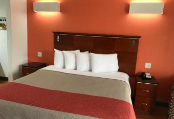 Motel 6 Alma has Smoking rooms