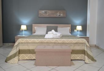 La Fenice Hotel has Balcony rooms