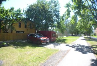 Karusselli Beach Area Holiday Home allows 18 year olds to book a room