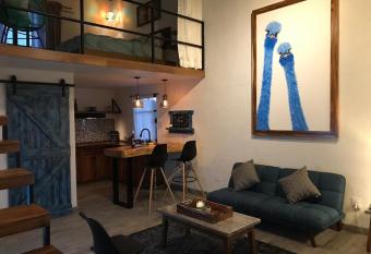 la giganta loft villas has Balcony rooms