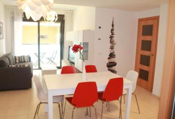 Piso Regina allows 18 year olds to book a room