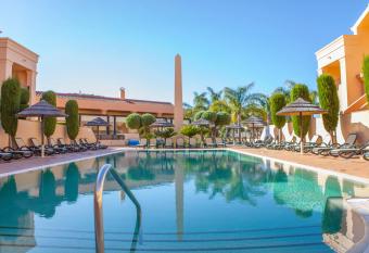 B27 - LuzBay 2 Bed Apartment has Balcony rooms