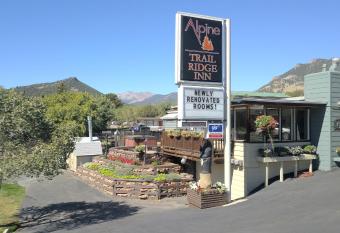 Alpine Trail Ridge Inn has Balcony rooms