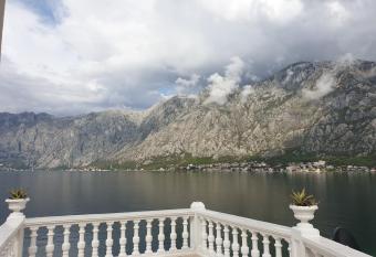 Apartments Sovran Vila Marija has Balcony rooms