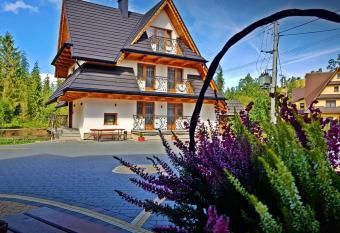 Willa Pasternik has Balcony rooms