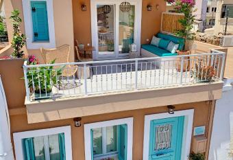 MaVi House Old Town allows 18 year olds to book a room