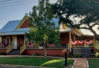 1890 Karcher Haus has Balcony rooms