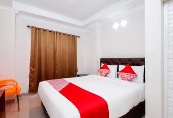 Super OYO 621 Vania Residence allows 18 year olds to book a room
