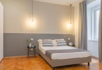 Elegante appartamento vicino alla stazione - Grey allows 18 year olds to book a room
