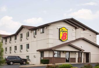 Super 8 by Wyndham Lexington VA has Smoking rooms
