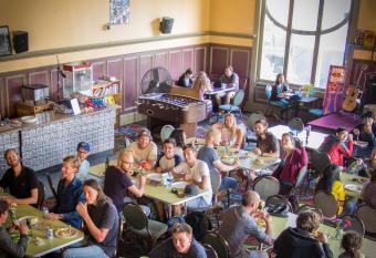 Green Tortoise Hostel allows 18 year olds to book a room