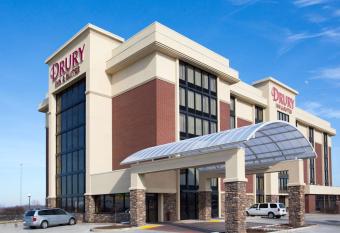 Drury Inn & Suites St. Louis St. Peters allows 18 year olds to book a room