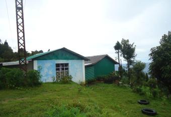 Vamoose Kunga Delek has Smoking rooms