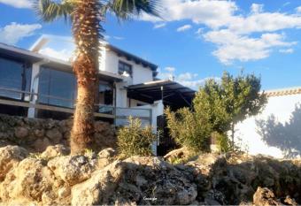 Luxurious Villa in Loja with pool has Smoking/Balcony rooms