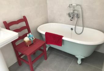 Calle de Iparraguirre, 1, Casa de la Luz has Balcony rooms