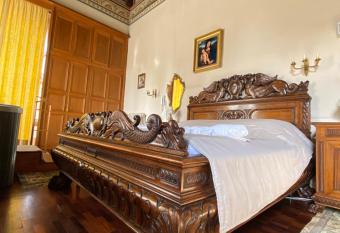 B&B Castello Machiavelli allows 18 year olds to book a room