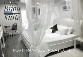 Pinery Bijou Suite allows 18 year olds to book a room