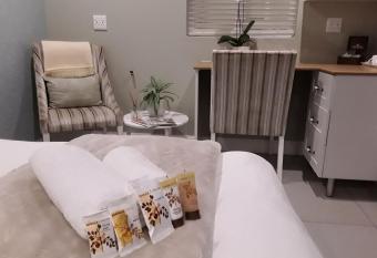 Convenient & Cosy room allows 18 year olds to book a room