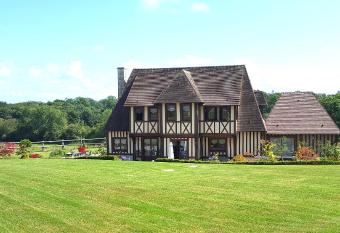 L Herbe aux Vaches allows 18 year olds to book a room