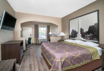 Super 8 by Wyndham Murfreesboro has Smoking rooms