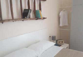 Affittacamere La Scala has Balcony rooms