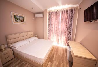 Hotel Kojku allows 18 year olds to book a room