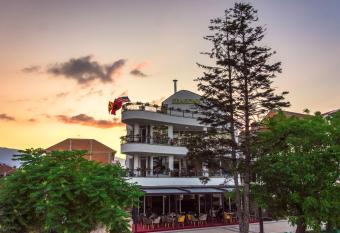 Seasons Hotel allows 18 year olds to book a room