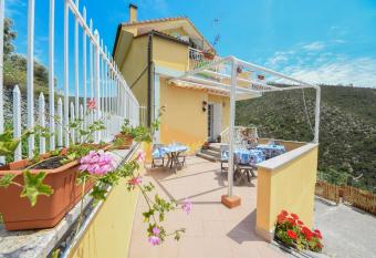 B&B Why not Jona? has Balcony rooms