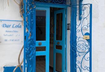 Dar Lola allows 18 year olds to book a room