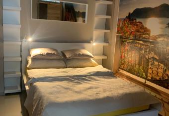 Look of Dreams - Apartament Milowice allows 18 year olds to book a room