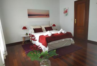 Apartamento entero Casa Amelia 1  Planta allows 18 year olds to book a room