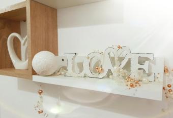 MANUELA allows 18 year olds to book a room