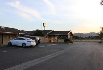 Menifee Inn has Smoking/Balcony rooms