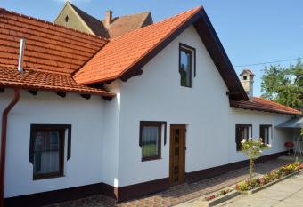 Vik. Apartment has Balcony rooms