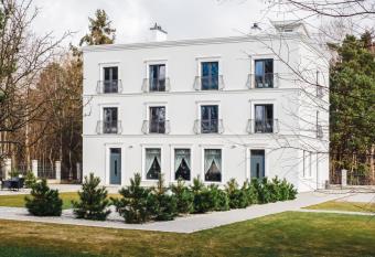 FOREST PALANGA RESORT has Balcony rooms