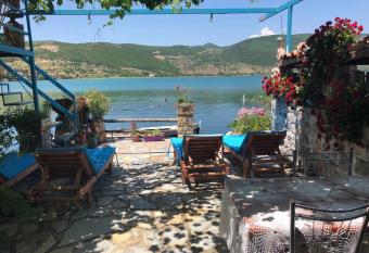 Rosa B&B has Balcony rooms