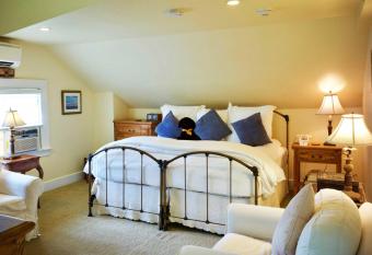 Mill House Inn allows 18 year olds to book a room