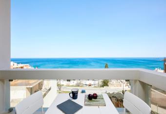 VIVIAN Art Apartments allows 18 year olds to book a room