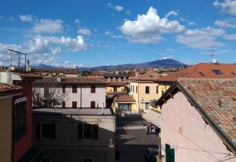 Casa Beccherie has Balcony rooms