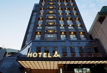 Hotel A allows 18 year olds to book a room