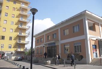 Binario 2 allows 18 year olds to book a room